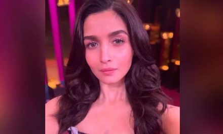 Skincare Tips: The One Diet Tip That Bollywood Divas Swear By For Gorgeous Skin